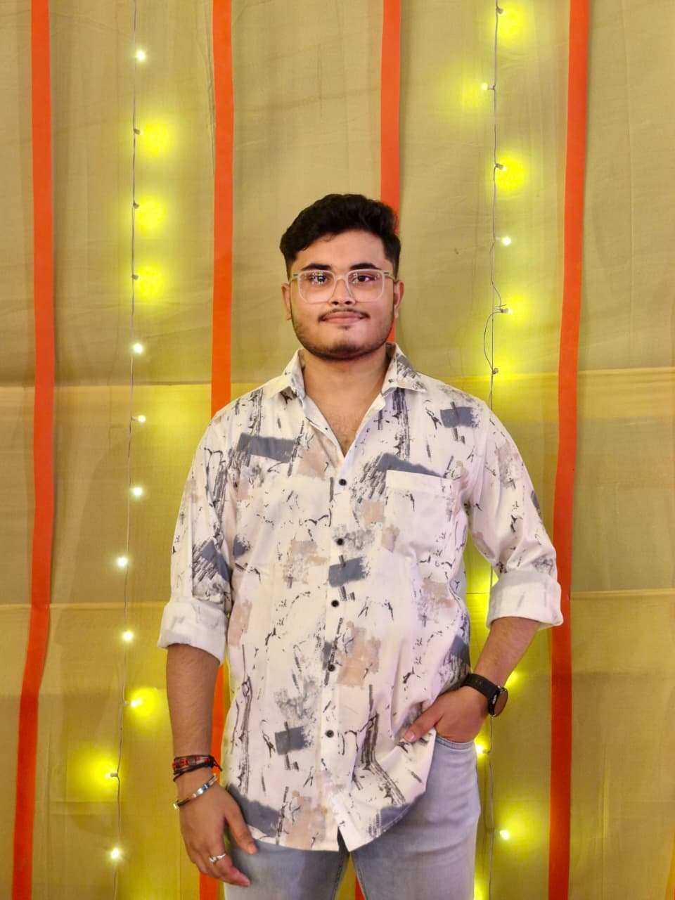 আয়ুস মজুমদার
